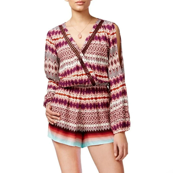 Jessica Simpson Pants - Jessica Simpson Patterned Crochet Trim Romper Size Medium